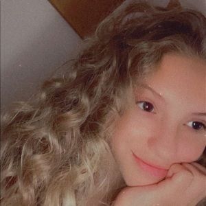 Meet your Posher, Joanna